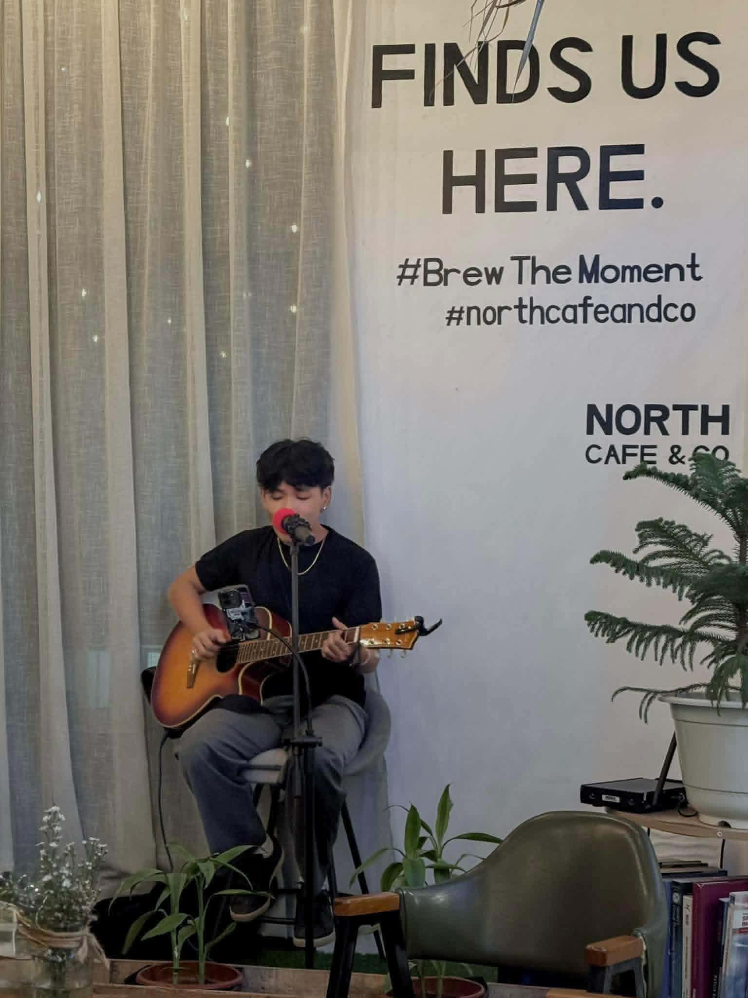 Live band at North Café & Co